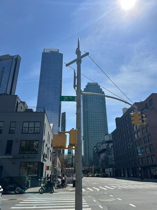 2-45 Vernon Blvd, Long Island City, NY, 11101-5203 | Card Image