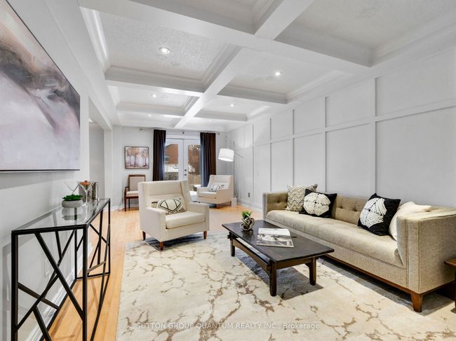 4423 Sawmill Valley Dr, House other with 3 bedrooms, 3 bathrooms and 2 parking in Mississauga ON | Image 5