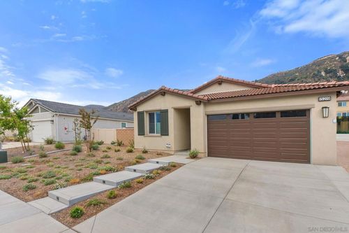 15219 Laguna Ave, Lake Elsinore, CA, 92530-5365 | Card Image