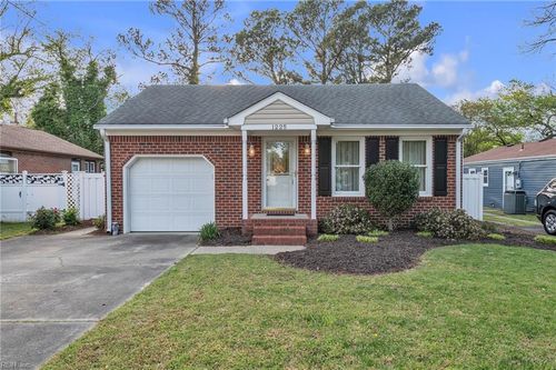1225 Hawthorne Dr, Chesapeake, VA, 23325-2927 | Card Image