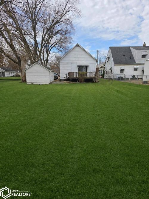 546 S Webster St, Ottumwa, IA, 52501-5027 | Card Image