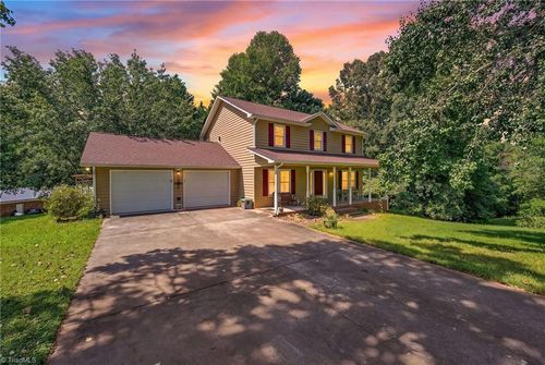 117 Goshen Ter, Wilkesboro, NC, 28697-8400 | Card Image