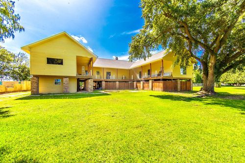 129 Summers St, Golden Meadow, LA, 70357-3125 | Card Image