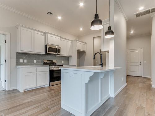 3305 Nw 178th Ter, Edmond, OK, 73012-8231 | Card Image
