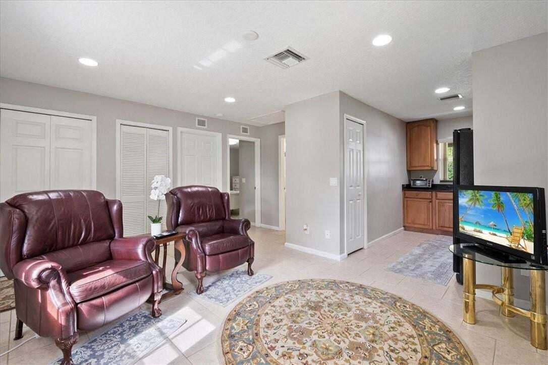 Residential Lease in The Acreage 2
