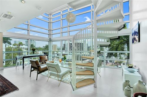 21-421 Meridian Ave, Miami Beach, FL, 33139-6533 | Card Image