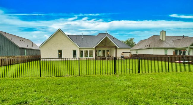 455 Green Meadows Dr, House other with 4 bedrooms, 3 bathrooms and 3 parking in West Columbia TX | Image 25