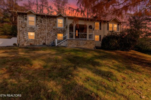 132 Greystone Dr, Oak Ridge, TN, 37830-5607 | Card Image