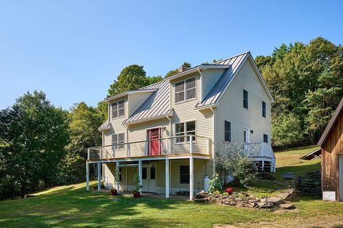 521 W Leyden Rd, Leyden, MA, 01337-9506 | Card Image