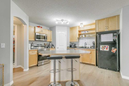 105-27 Everridge Sq Sw, Calgary, AB, T2Y5J7 | Card Image