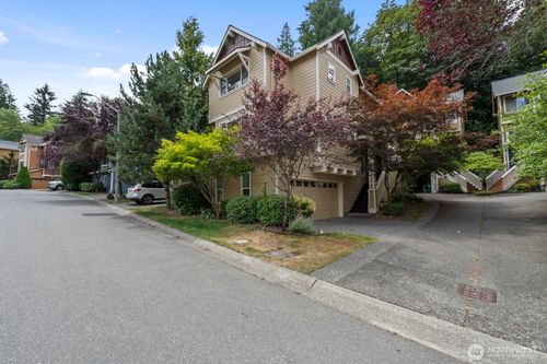 71 Sunset Ct Nw, Issaquah, WA, 98027-2739 | Card Image