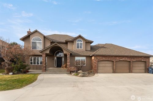 1918 Broadview, Wenatchee, WA, 98801-8325 | Card Image