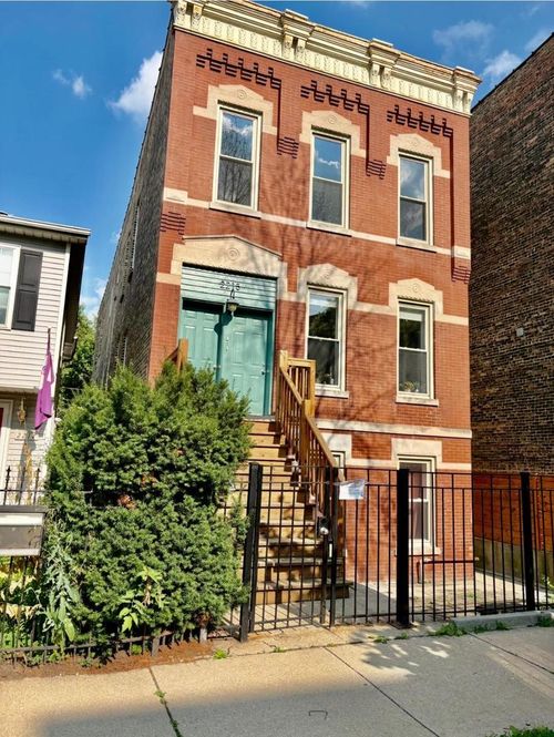 3f-2215 N Campbell Ave, Chicago, IL, 60647-3192 | Card Image