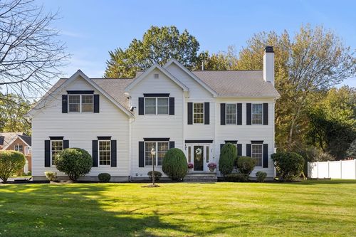 25 Ridge Way, North Andover, MA, 01845-4740 | Card Image