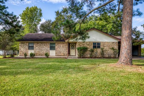 3020 Bluebonnet Blvd, Brenham, TX, 77833-9046 | Card Image