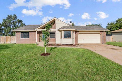 711 Timmy Ct, Goddard, KS, 67052-9076 | Card Image