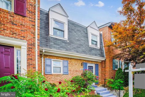 4536 Garbo Ct, ANNANDALE, VA, 22003-5737 | Card Image