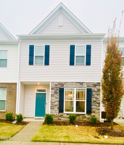 242 Liam St, Clayton, NC, 27520-5152 | Card Image