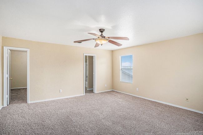 237 Hinge Chase, House other with 3 bedrooms, 3 bathrooms and null parking in Cibolo TX | Image 6