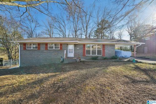 2904 Crestlane Dr, ADAMSVILLE, AL, 35005-2355 | Card Image