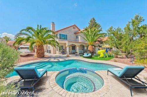 800 Overview Dr, Las Vegas, NV, 89145-4828 | Card Image