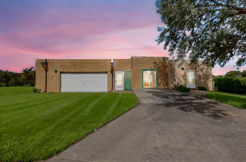 61 Verano Loop, Santa Fe, NM, 87508-8351 | Card Image