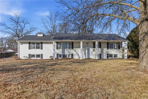28414 S State Route Dd, Harrisonville, MO, 64701-8374 | Card Image