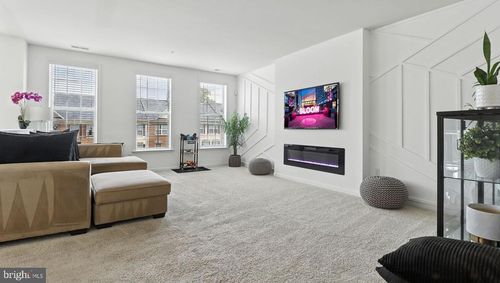 9405 Geaton Park Pl, LANHAM, MD, 20706-2690 | Card Image