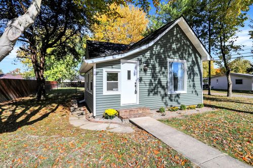 630 Walnut St, Whiteland, IN, 46184-1641 | Card Image