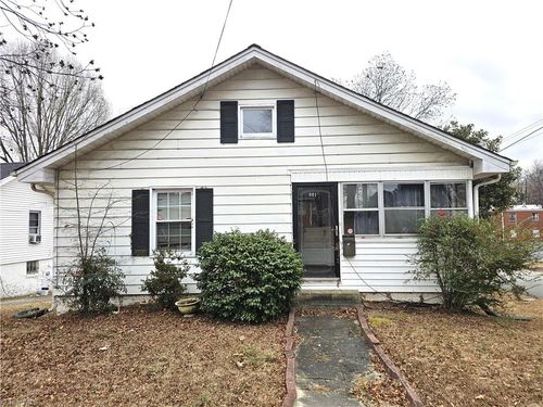 901 Grace Ave, Burlington, NC, 27217-4007 | Card Image