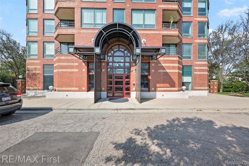 apt-10d-3320 Spinnaker Ln, Detroit, MI, 48207-5005 | Card Image