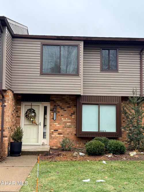 1112 Fairway Townhouse Ln, Hollidaysburg, PA, 16648-3700 | Card Image