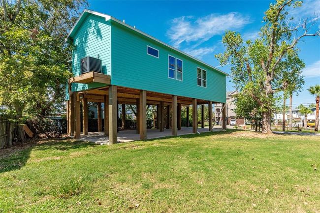 2113 Knollwood St, House other with 4 bedrooms, 2 bathrooms and null parking in Kemah TX | Image 33