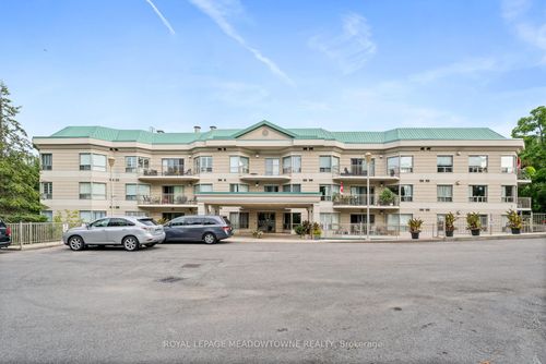 104-24 Chapel St, Georgetown, ON, L7G6A7 | Card Image
