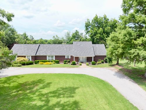 1377 County Road 101, New Albany, MS, 38652-9733 | Card Image