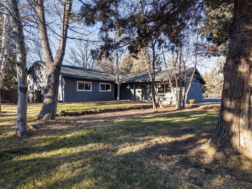 63425 Deschutes Market Rd, Bend, OR, 97701-8813 | Card Image