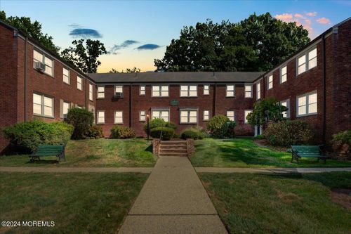 25-349 Bloomfield Ave, Verona, NJ, 07044-2461 | Card Image