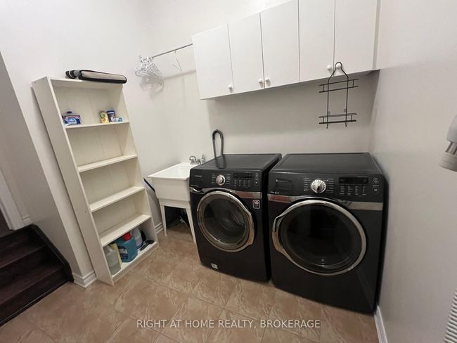 60 Zachary Pl, House attached with 4 bedrooms, 3 bathrooms and 2 parking in Vaughan ON | Image 17