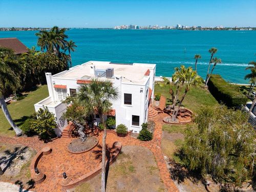 679 Norsota Way, SARASOTA, FL, 34242-1031 | Card Image