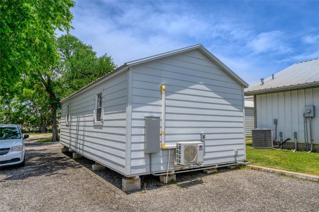 220 S Elm St, Home with 0 bedrooms, 0 bathrooms and null parking in Sherman TX | Image 10