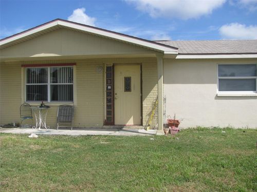 7303 Deerfield Dr, PORT RICHEY, FL, 34668-3711 | Card Image