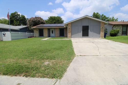 10535 Breeds Hill Dr, San Antonio, TX, 78245-1314 | Card Image
