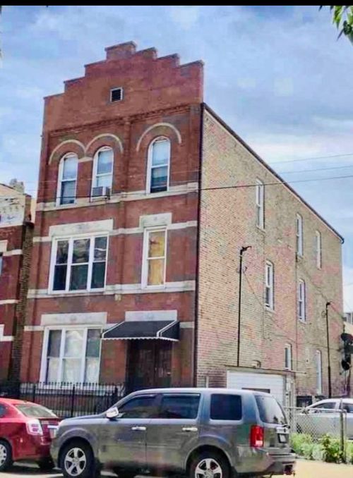 3f-1533 W 17th St, Chicago, IL, 60608-4826 | Card Image