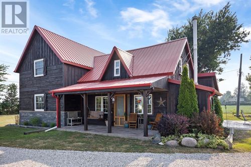 130 County Rd 27, Essex, ON, N8M2X5 | Card Image