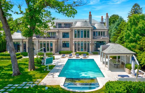 319 Sheridan Rd, Winnetka, IL, 60093-4227 | Card Image