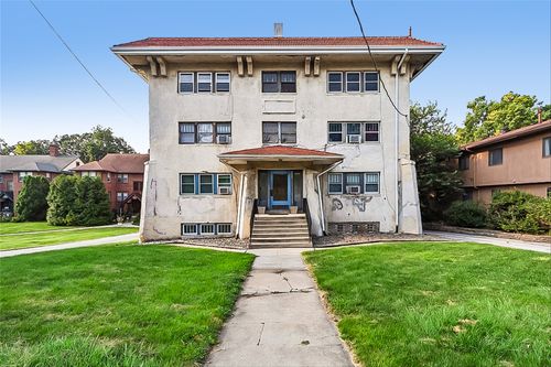 5-4000 University Ave, Des Moines, IA, 50311-3541 | Card Image