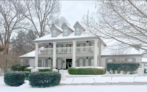 226 Jamerson Farm Rd, Collierville, TN, 38017-4131 | Card Image