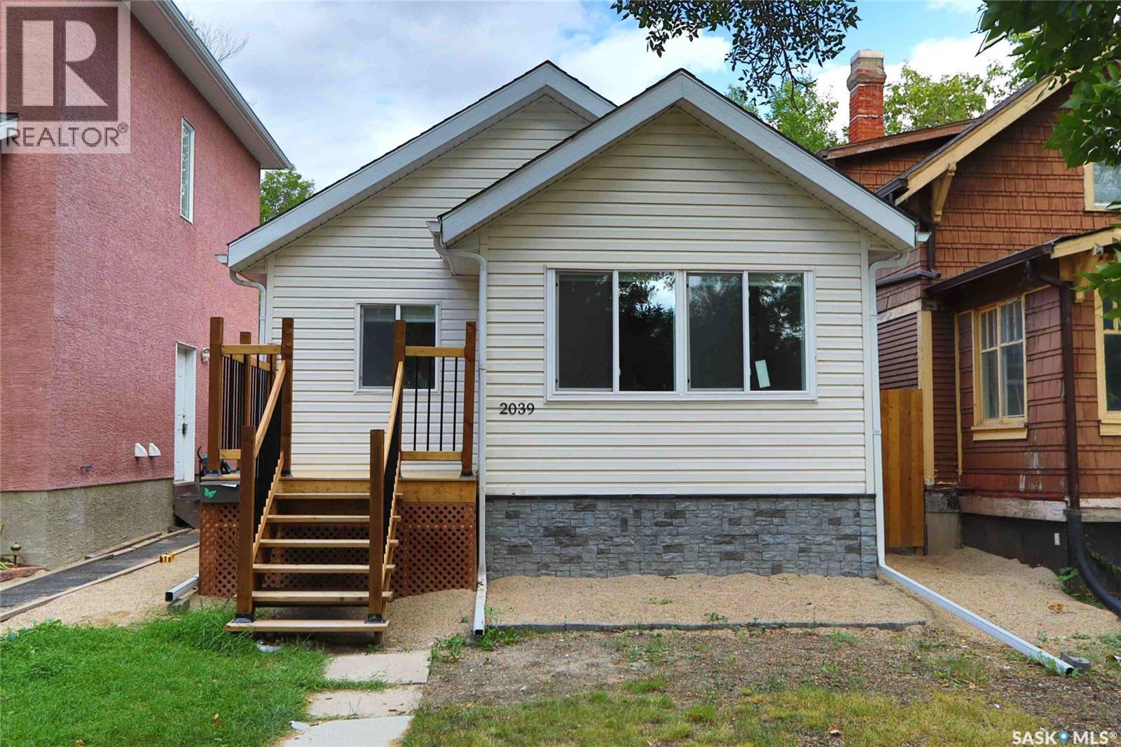 Residential in Regina