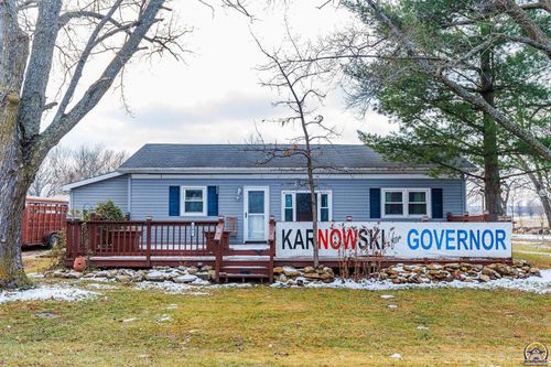 541 Emmett St, Emmett, KS, 66422-9757 | Card Image