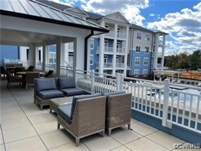 View of patio / terrace with outdoor lounge area | Image 17